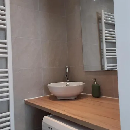 Apartment Kalee T2 *